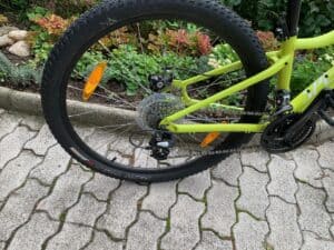 rabljeno žensko gorsko kolo specialized